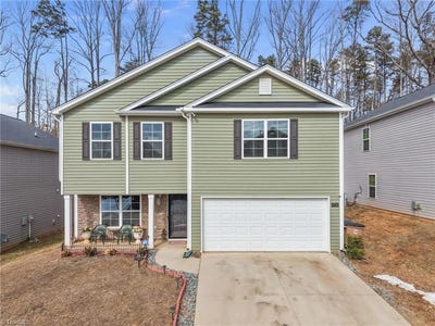 /international/us/4734-black-forest-drive-greensboro-nc-110105528656/