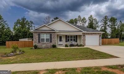 /international/us/150-long-pines-circle-east-dublin-ga-110108855587/
