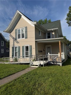 /international/us/1056-walnut-street-elmira-ny-110108579653/