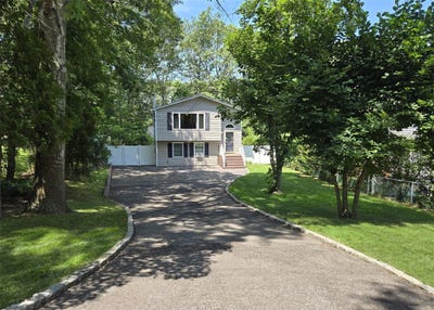 /international/us/187-carleton-drive-e-shirley-ny-110101508066/
