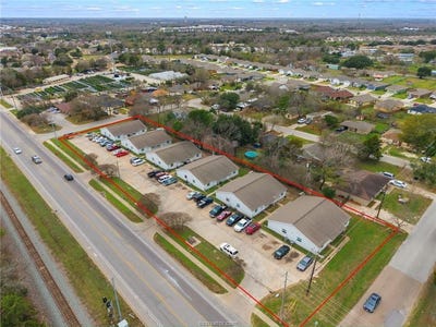 /international/us/1900-1910-finfeather-bryan-tx-110104484359/