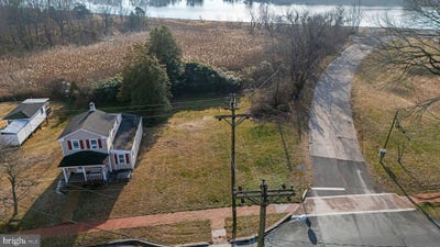/international/us/delaware-street-saint-georges-de-110105881478/