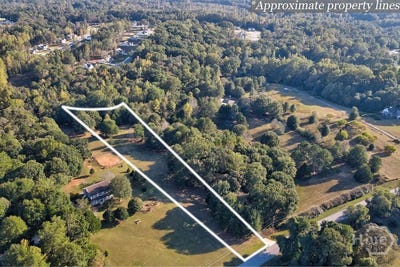 /international/us/2455-bear-creek-road-statham-ga-110120584406/