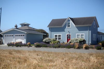 /international/us/183-lighthouse-crescent-city-ca-110100945088/