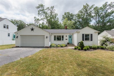 /international/us/24507-e-oakland-road-bay-village-oh-110101257696/