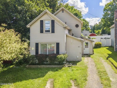 /international/us/470-n-main-street-gloversville-ny-110109033966/