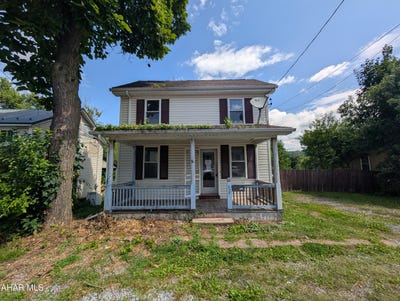 /international/us/212-spring-street-bedford-pa-110119945367/