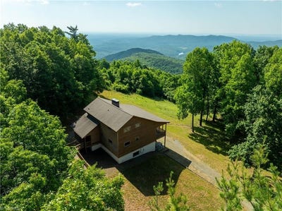 /international/us/576-lake-vista-drive-glade-valley-nc-110108794358/