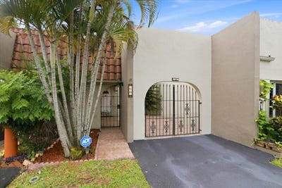 /international/us/275-jacaranda-drive-plantation-fl-110108605146/