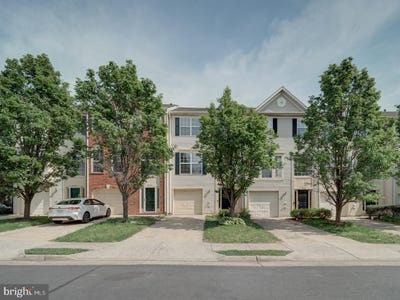 /international/us/8241-humphrey-lane-manassas-va-110108474146/