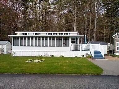 /international/us/10-seacoast-lane-old-orchard-beach-me-110107701011/