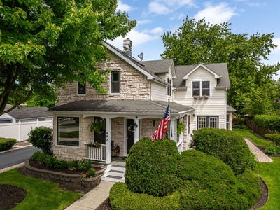 /international/us/442-davis-street-downers-grove-il-110108343539/