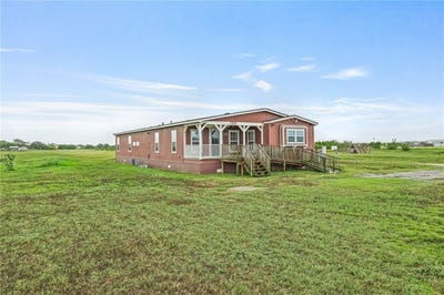 /international/us/5898-county-road-2047-odem-tx-110107570213/