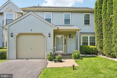 /international/us/5-locust-lane-newtown-pa-110100026898/