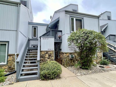 /international/us/18144-stoneridge-street-south-bend-in-110101004499/