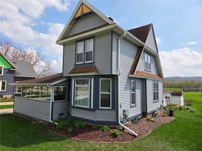 /international/us/404-w-stevens-avenue-rushford-mn-110105410858/
