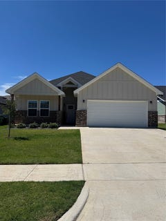 /international/us/133-magnolia-estates-street-crowley-tx-110108498876/