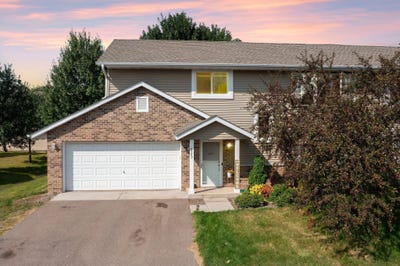 /international/us/6389-207th-street-n-forest-lake-mn-110101135924/