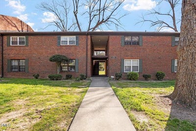 /international/us/5804-falls-of-neuse-road-raleigh-nc-110106954581/
