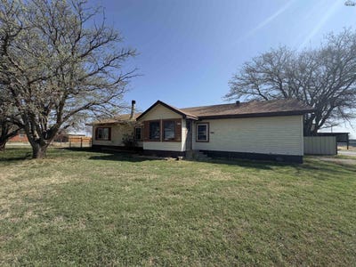 /international/us/944-s-waggoner-street-electra-tx-110106980678/