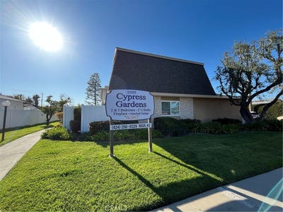 /international/us/25205-cypress-street-lomita-ca-110119994981/
