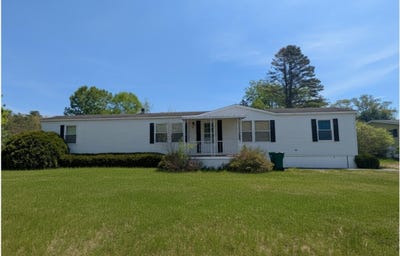 /international/us/32-skyline-drive-rochester-nh-110108178896/