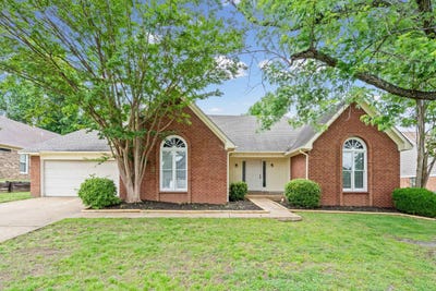 /international/us/810-n-walnut-bend-rd-memphis-tn-110108340495/