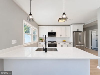 /international/us/3418-39th-avenue-brentwood-md-110120060623/