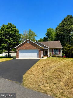 /international/us/138-meadow-drive-seaford-de-110108063254/