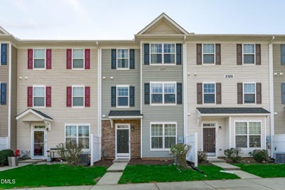 /international/us/2120-breezeway-drive-raleigh-nc-110107392775/