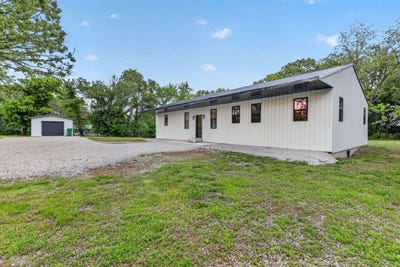 /international/us/938-post-oak-road-willow-springs-mo-110108132989/