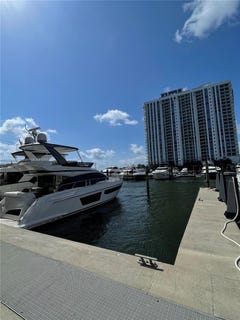 /international/us/17211-biscayne-blvd-100-north-miami-beach-fl-110098940782/?lang=zh-cn