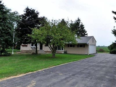 /international/us/5420-black-road-waterville-oh-110101238582/