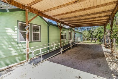 /international/us/23942-n-hwy-83-concan-tx-110106670225/