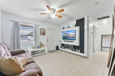 /international/us/5735-kumquat-road-west-palm-beach-fl-110119408434/