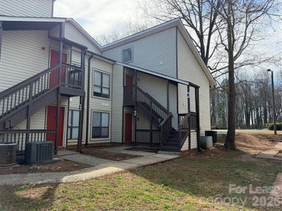/international/us/4617-sharon-chase-drive-charlotte-nc-110106147033/