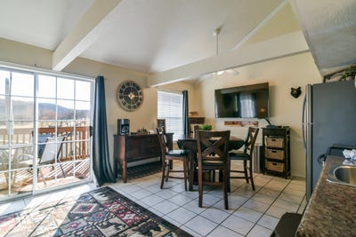 /international/us/14-scenic-court-branson-mo-110096179751/