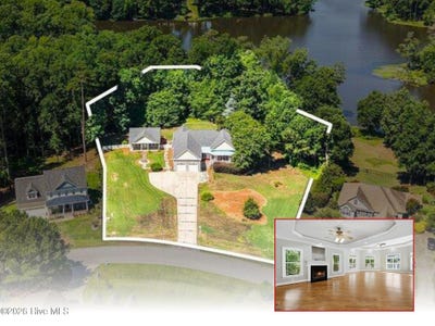 /international/us/279-brady-drive-clayton-nc-110110259270/