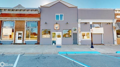 /international/us/129-w-main-avenue-rockford-ia-110103032136/