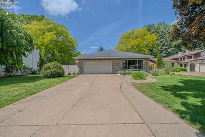 /international/us/3415-stonyridge-sandusky-oh-110108229301/