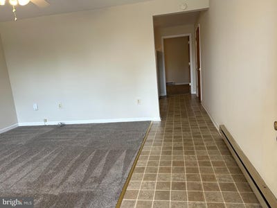 /international/us/206-courtland-st-1-lansdale-pa-110108075825/