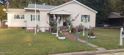 /international/us/315-n-19th-avenue-hattiesburg-ms-110102505398/