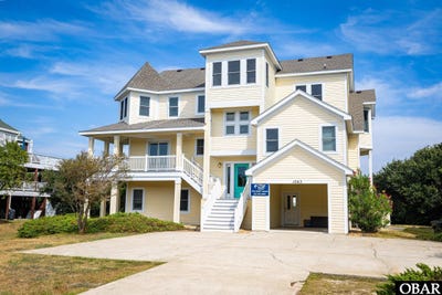 /international/us/1063-whalehead-drive-corolla-nc-110120537466/