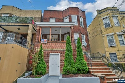 /international/us/127-66th-street-west-new-york-nj-110110223045/