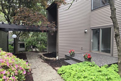 /international/us/695-tall-oaks-drive-newark-oh-110105020489/