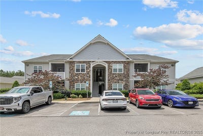 /international/us/291-gallery-drive-unit-104-spring-lake-nc-110100159939/