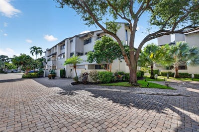 /international/us/8-port-side-dr-fort-lauderdale-fl-110120042019/