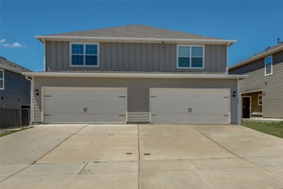 /international/us/324-stone-court-princeton-tx-110105331032/