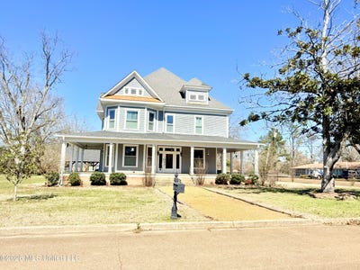 /international/us/318-w-chestnut-street-charleston-ms-110106126233/