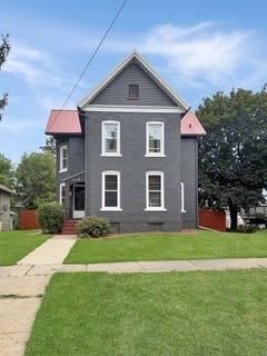 /international/us/625-west-ringold-street-freeport-il-110109116021/
